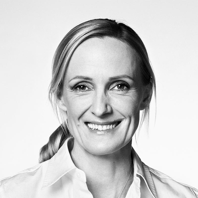 Hengge, Helga speaker-1